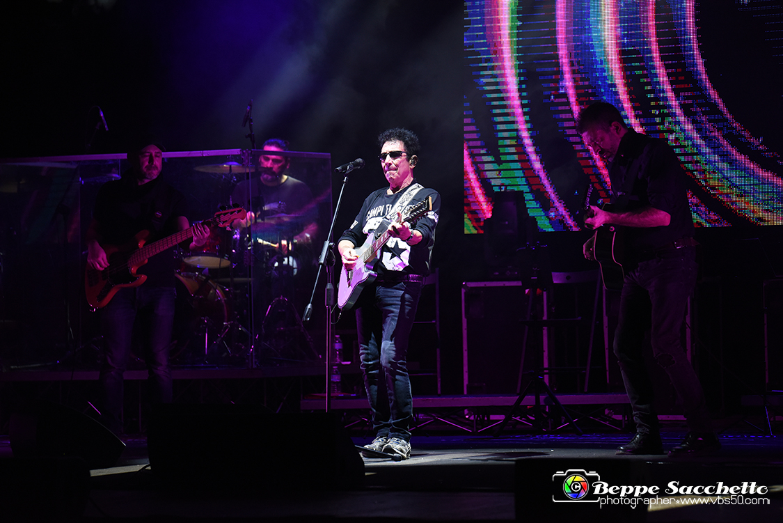 VBS_4239 - Concerto Edoardo Bennato - Peter Pan Rock 'n' Roll Tour.jpg